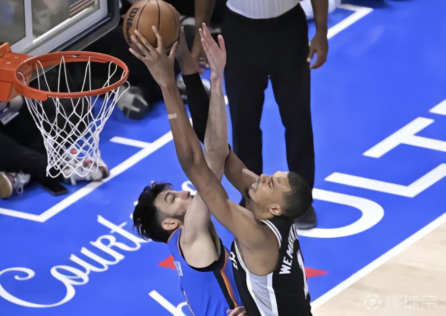 道心破碎？帕金斯：霍姆格伦不仅遭文班碾压，还被夺走了灵魂